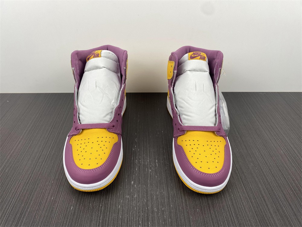 air jordan 1 high og “brotherhood” 555088-706