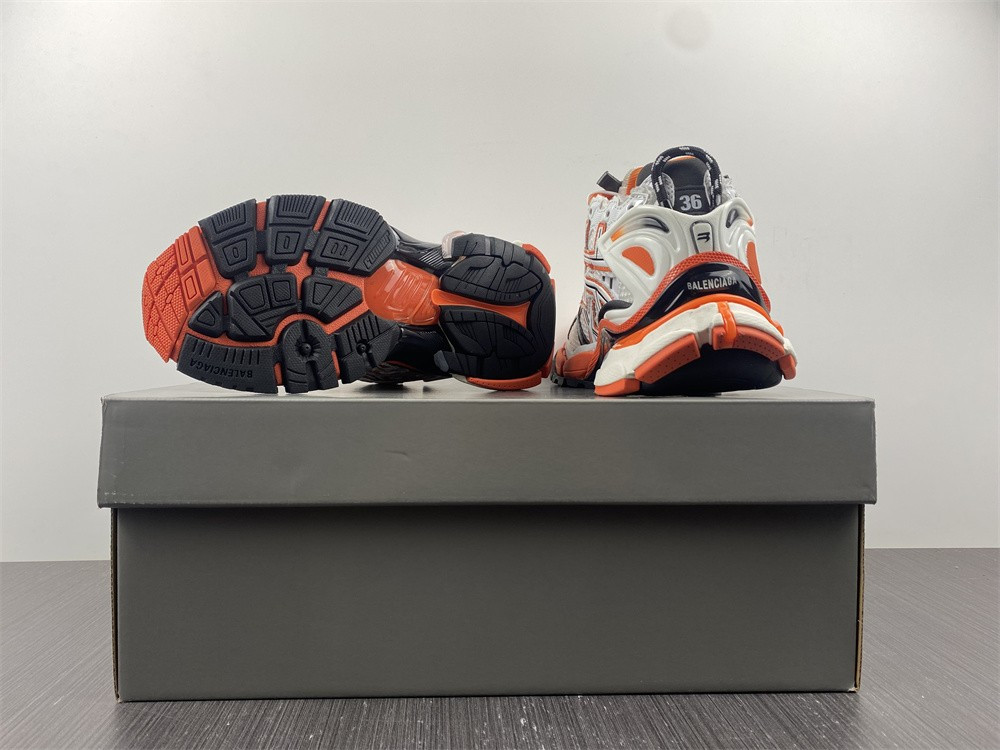 Ba*len*cia*ga runner sneaker 677403w3rb79051