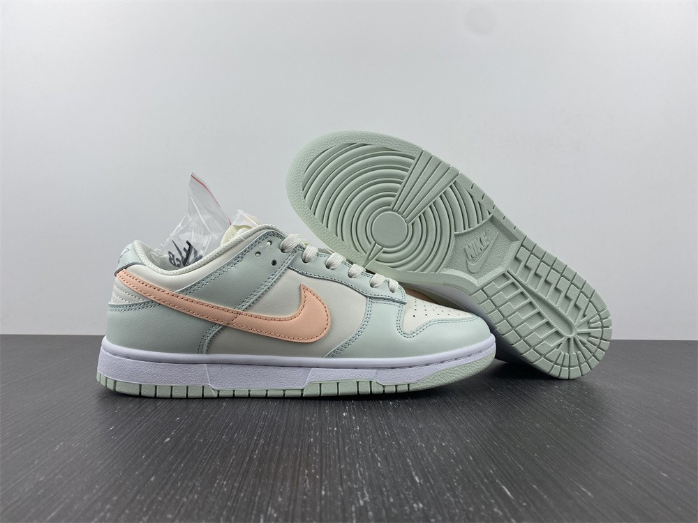 nike dunk low barely green (w) - dd1503-104