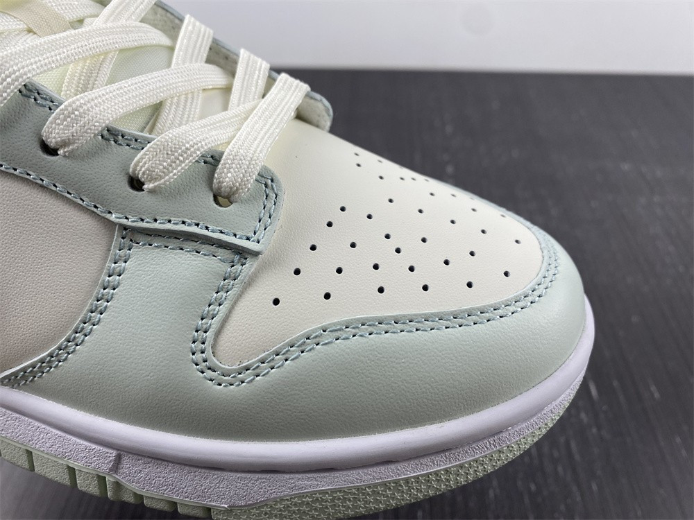 nike dunk low barely green (w) - dd1503-104