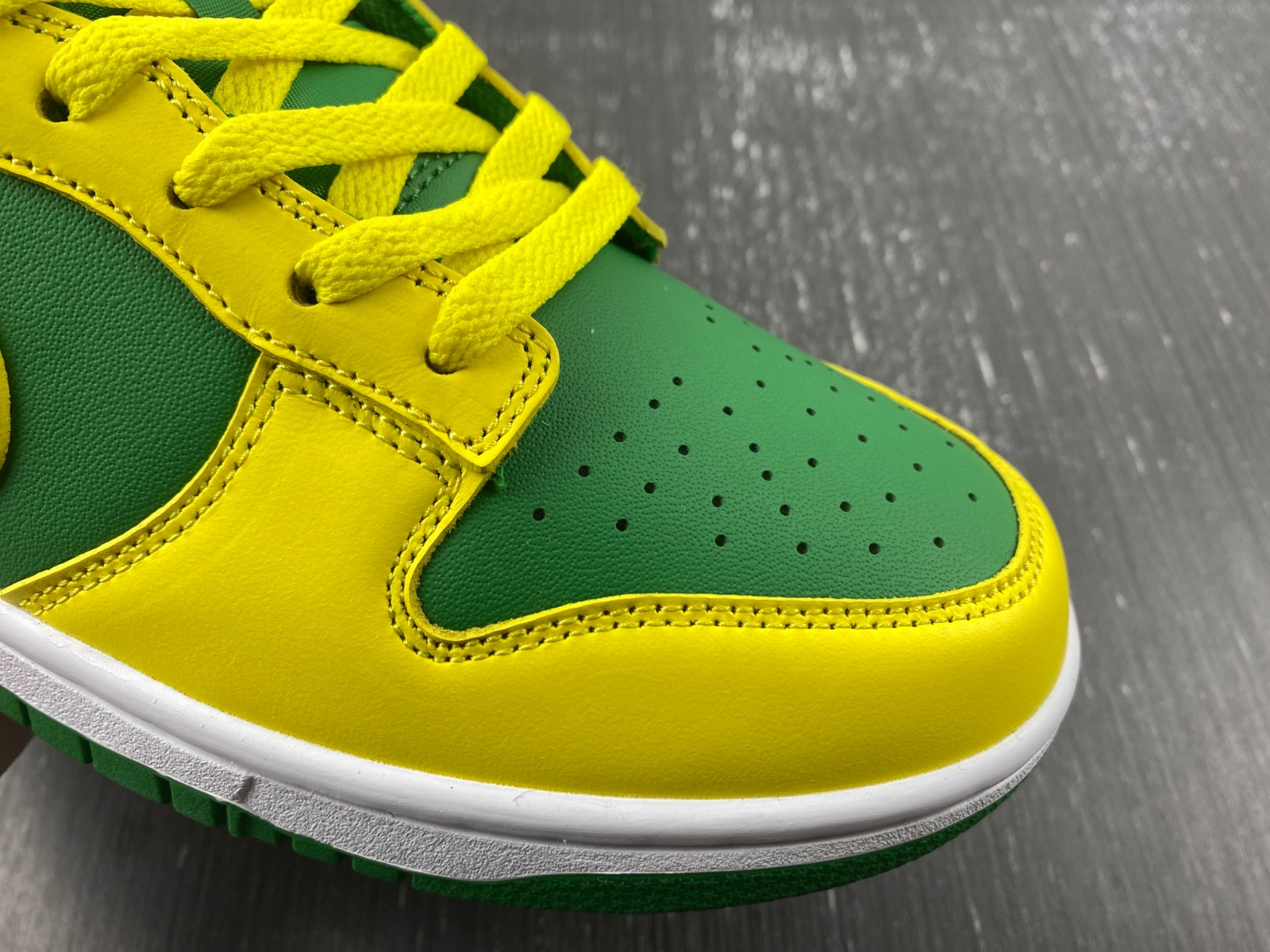 nike dunk low reverse brazil - dv0833-300