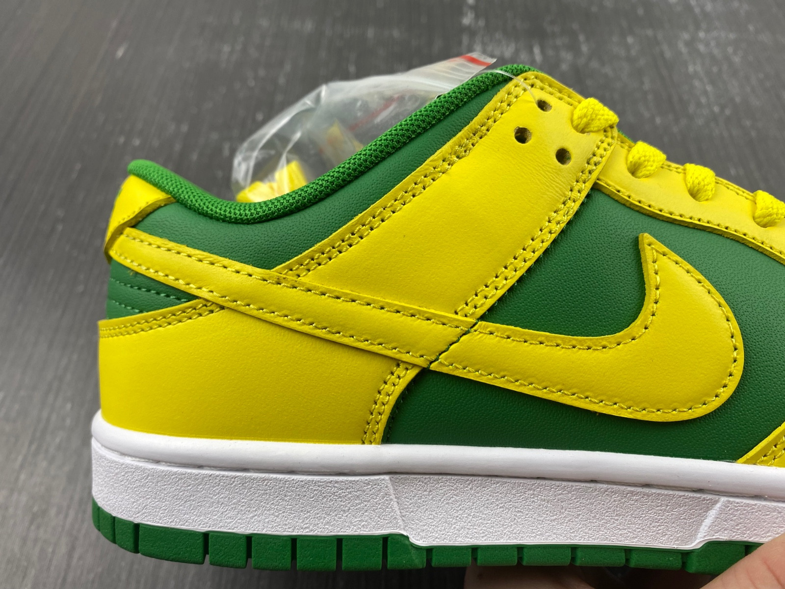 nike dunk low reverse brazil - dv0833-300