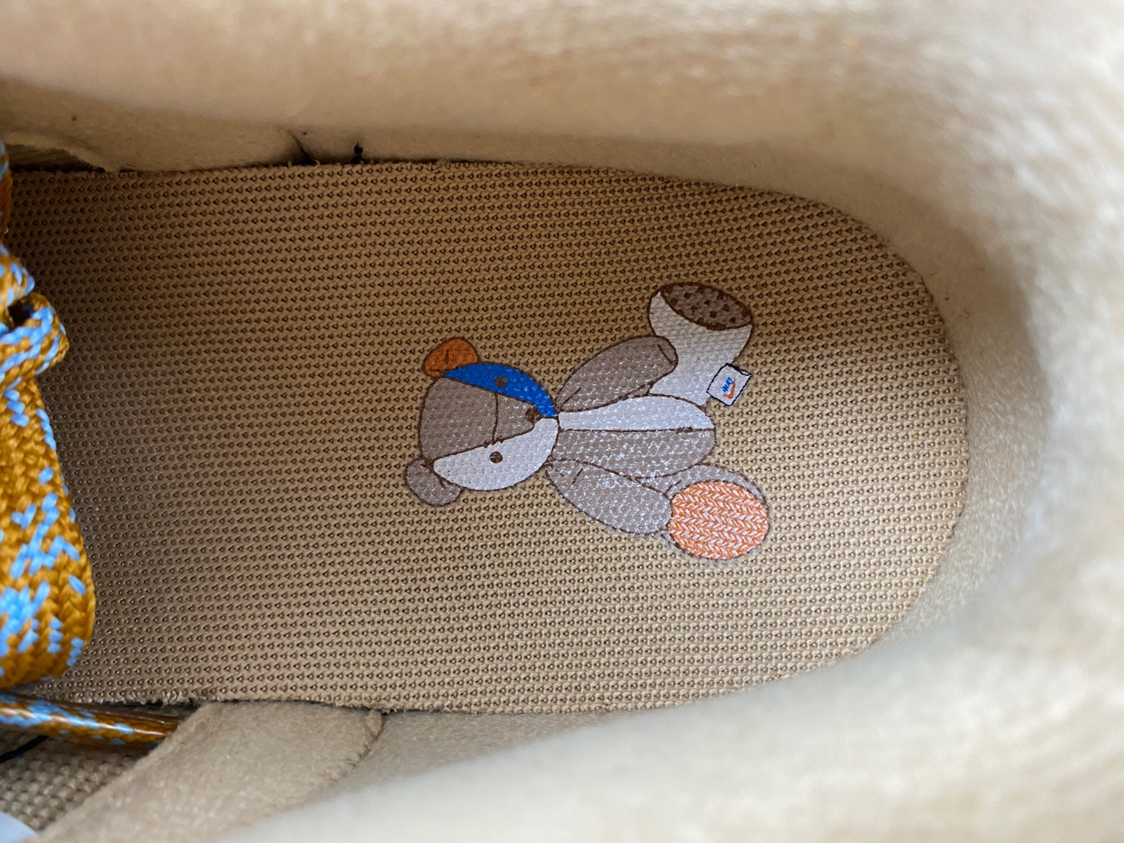 nike dunk low se teddy bear parline dz5350-288