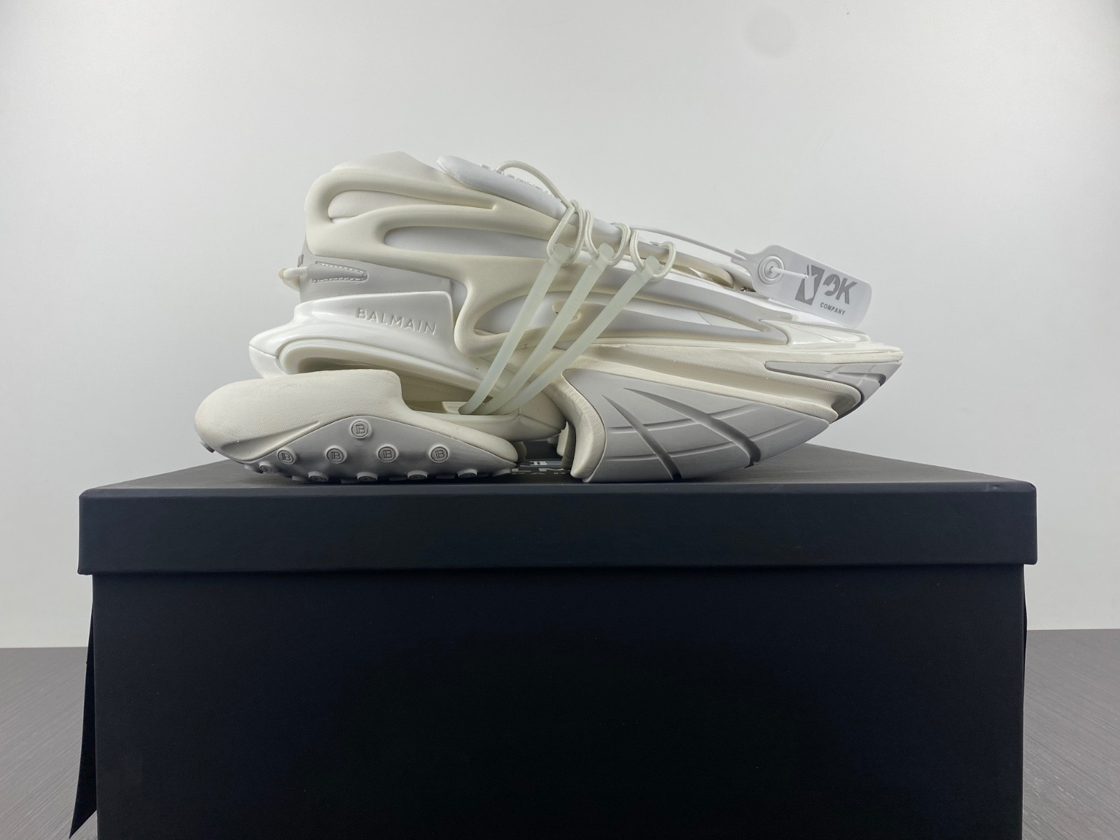 balmain neoprene and leather unicorn low-top sneakers am1vj309