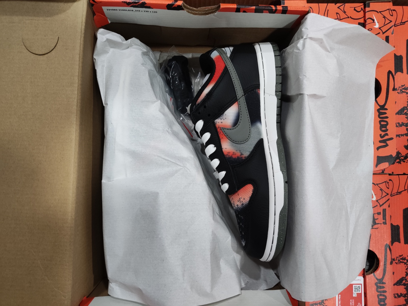 nike dunk low graffiti black red - dm0108-001