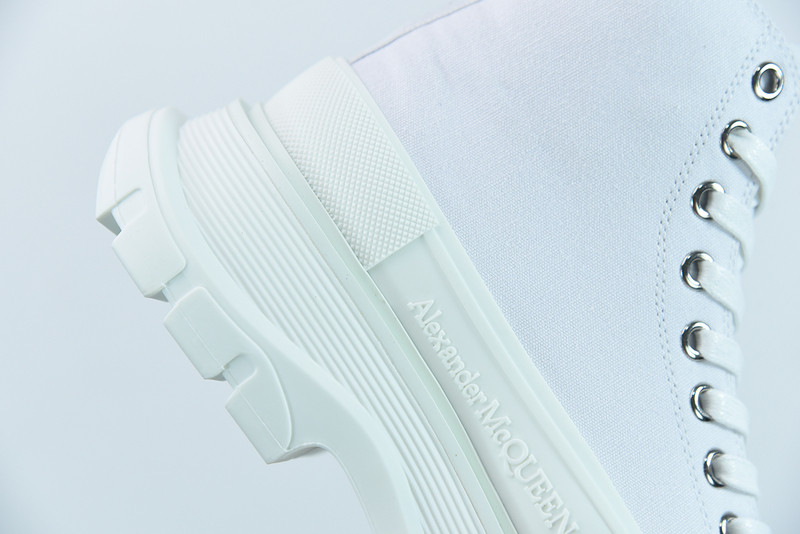 alex mcq tread slick boot in white