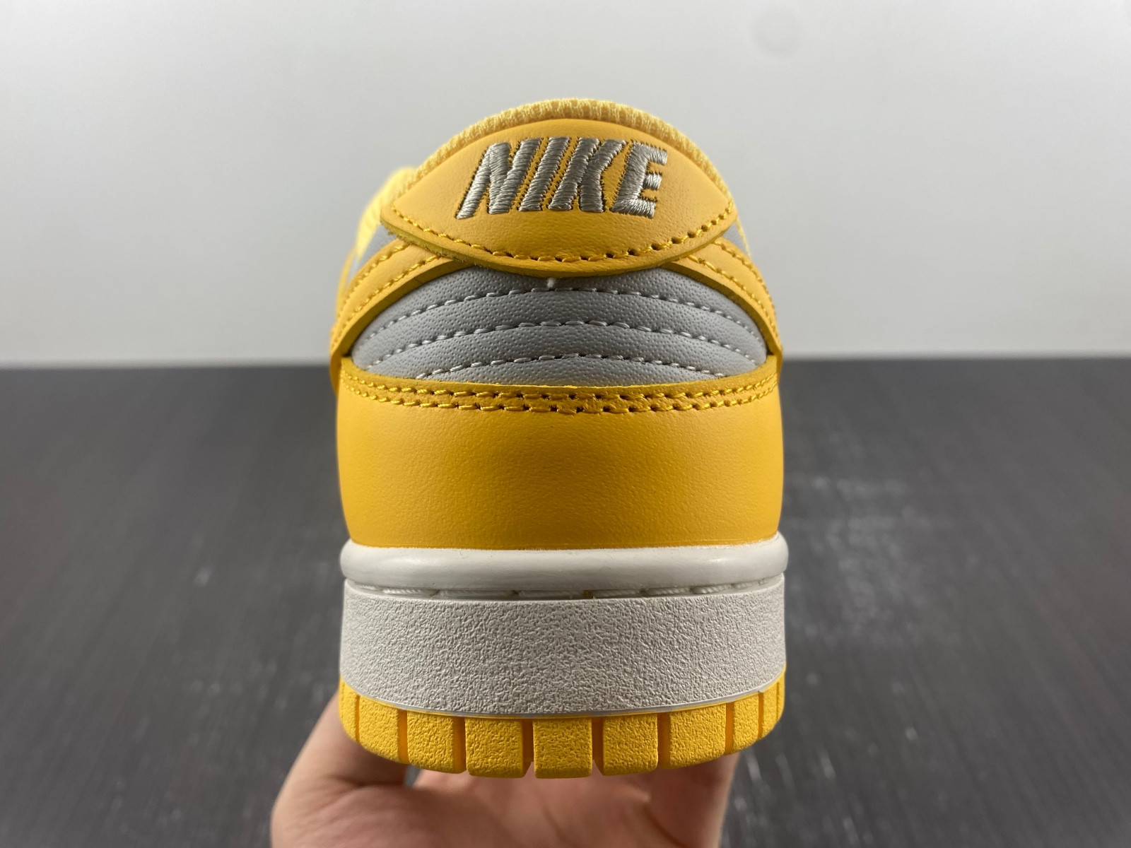 nike dunk low citron pulse (women