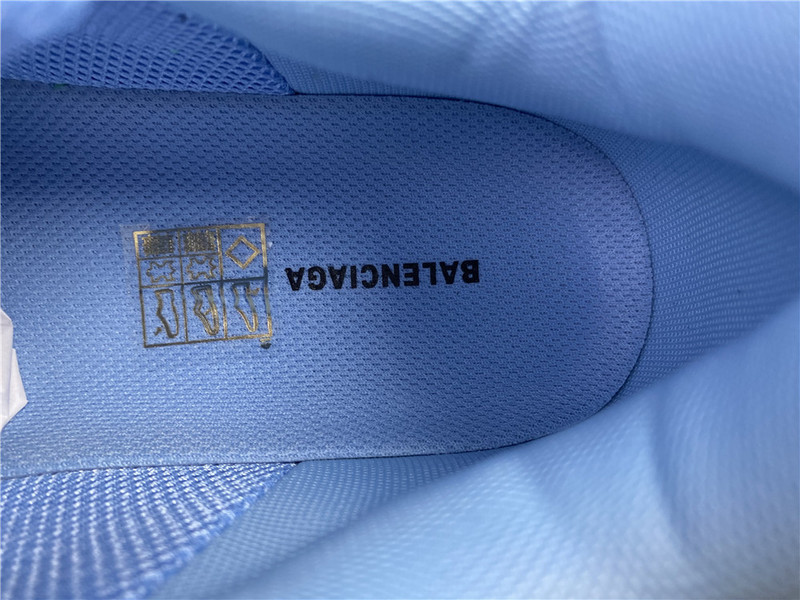 Ba*len*cia*ga triple s