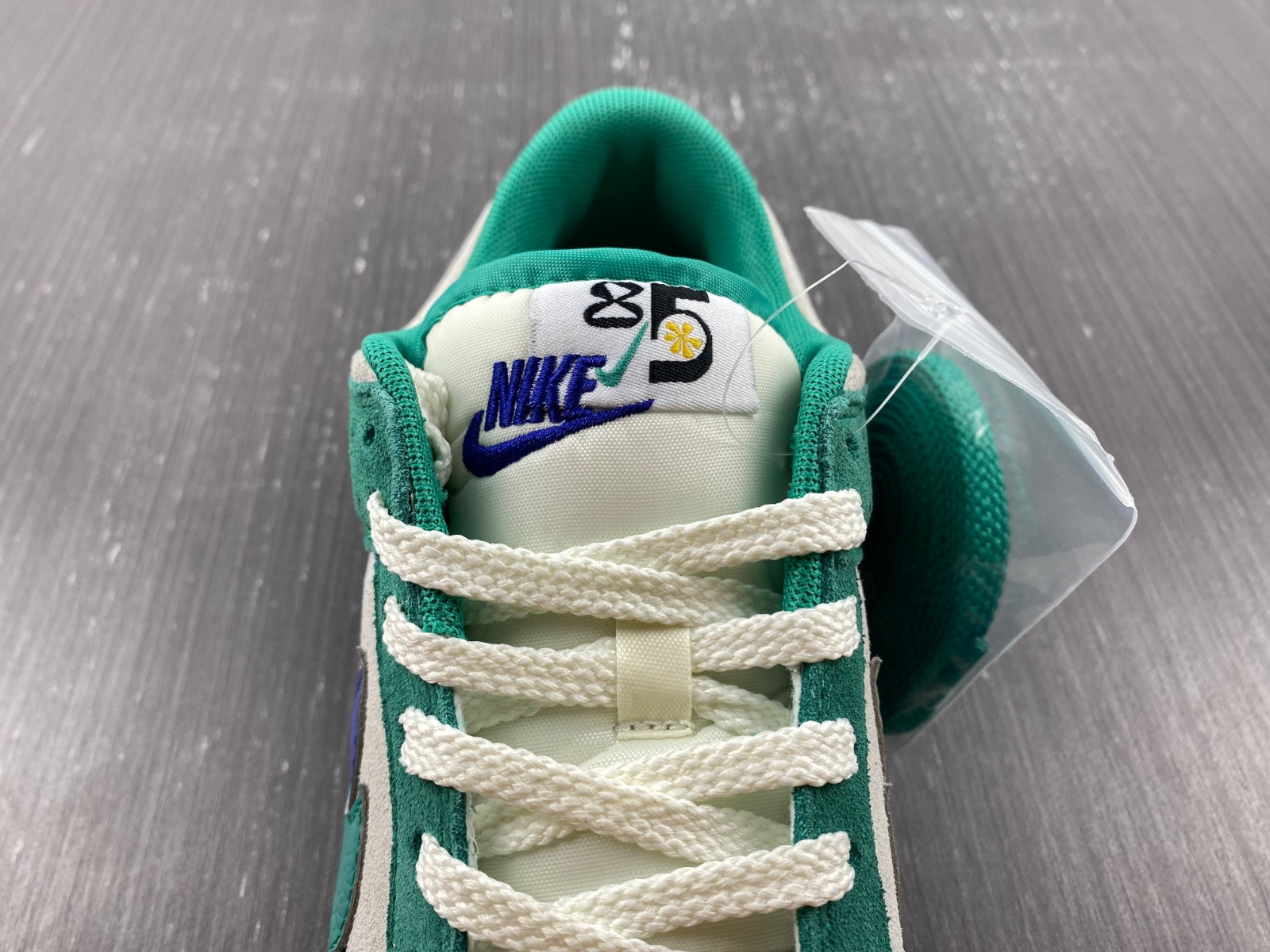 nike dunk low se 85 neptune green (w) do9457-101