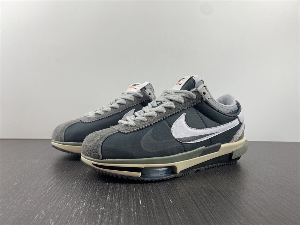 nike zoom cortez sp sacai iron grey - dq0581-001