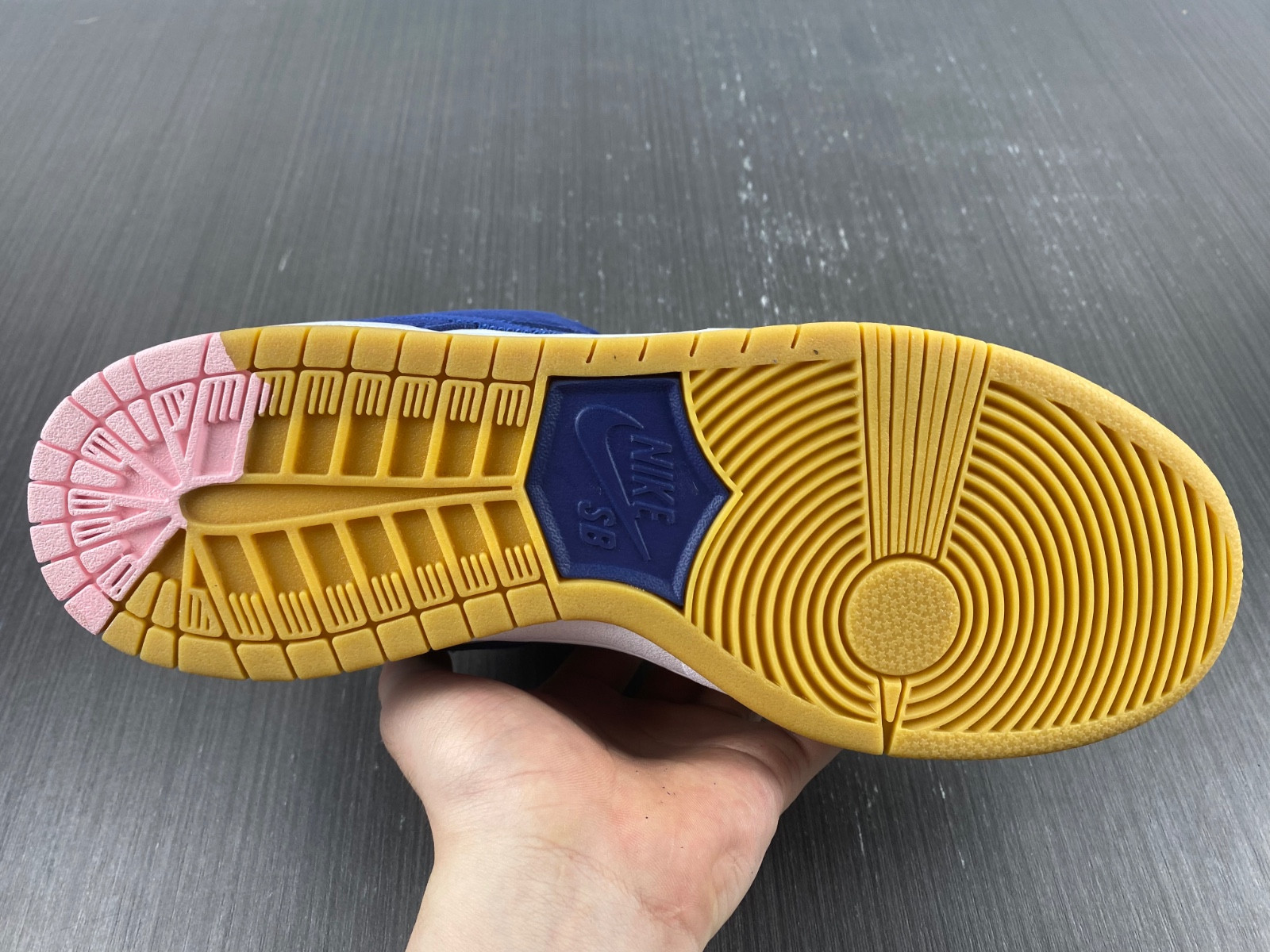 nike sb dunk low dodgers do9395-400