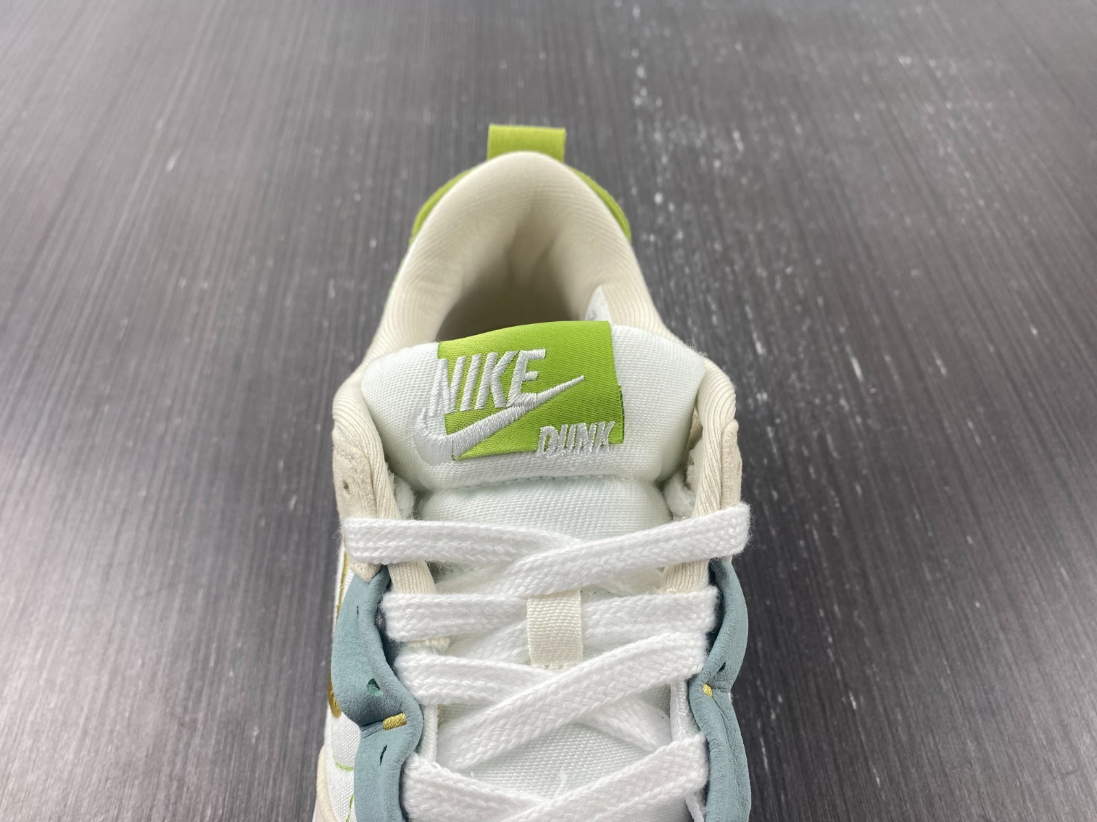 nike dunk low disrupt 2 easter pastel (w) - dv3457-100