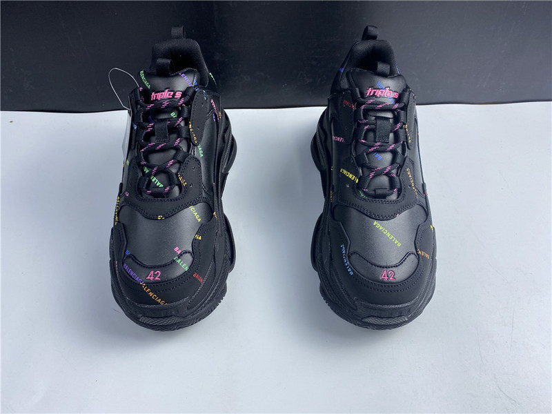 Ba*len*cia*ga triple s