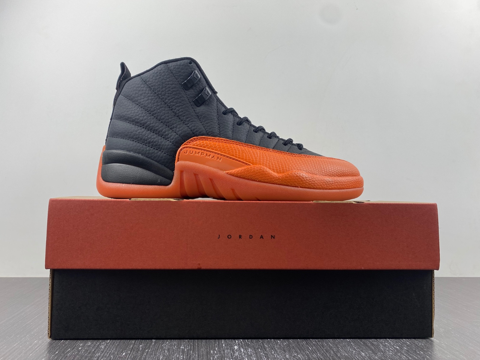 air jordan 12 wmns brilliant orange fd9101-081
