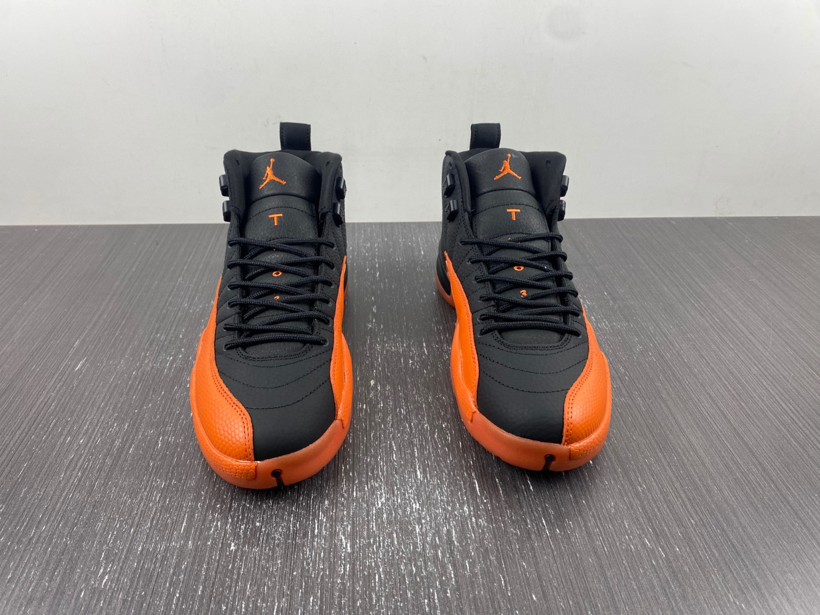 air jordan 12 wmns brilliant orange fd9101-081