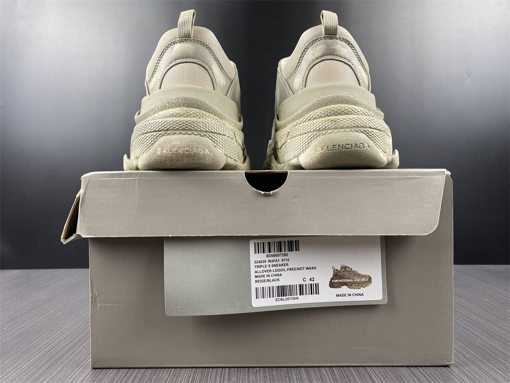 Ba*len*cia*ga triple s cream -colored sneaker