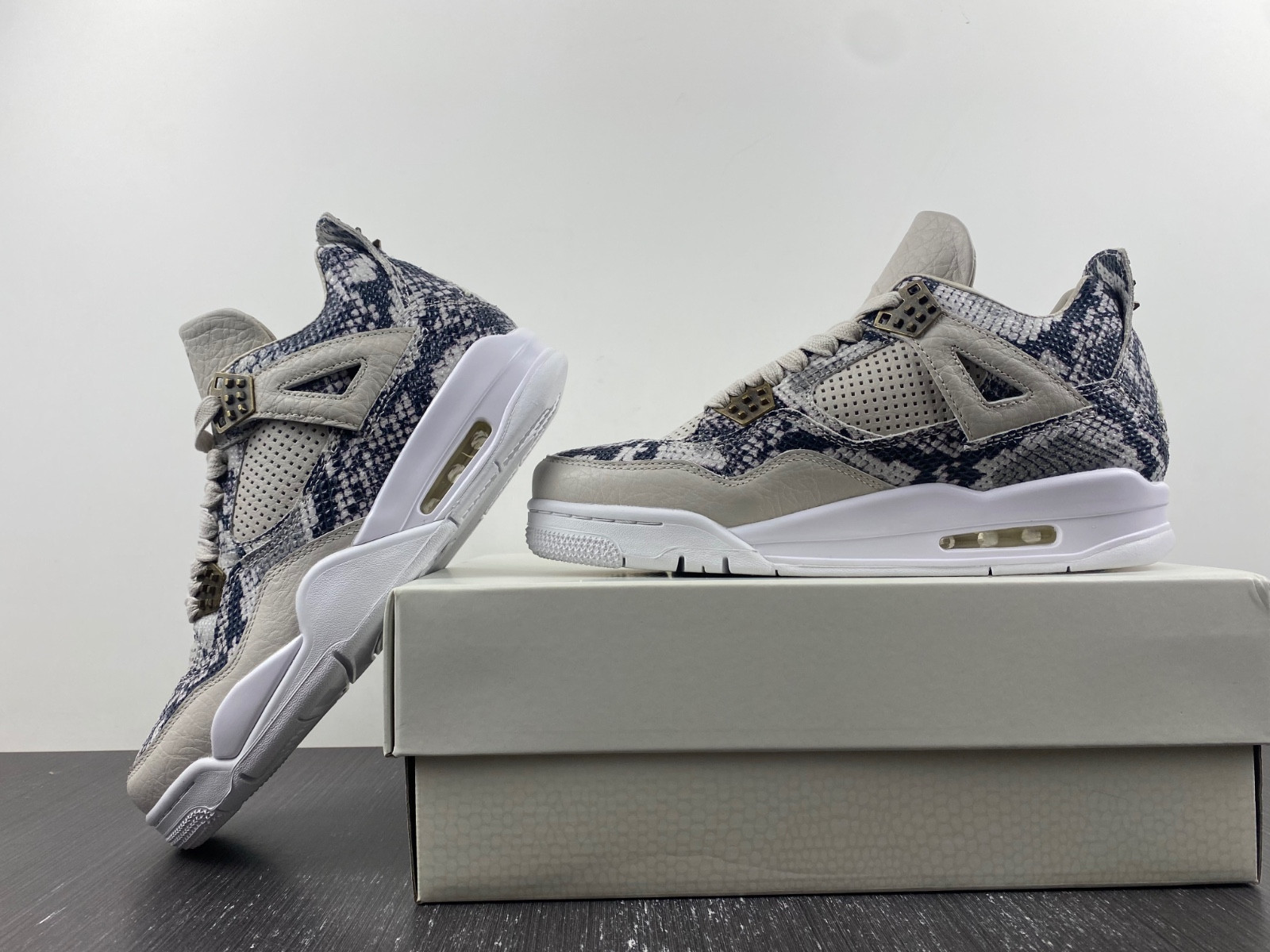 jordan 4 retro snakeskin - 819139-030