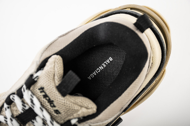 Ba*len*cia*ga triple s trainers vanille