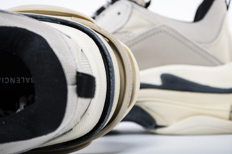 Ba*len*cia*ga triple s trainers vanille