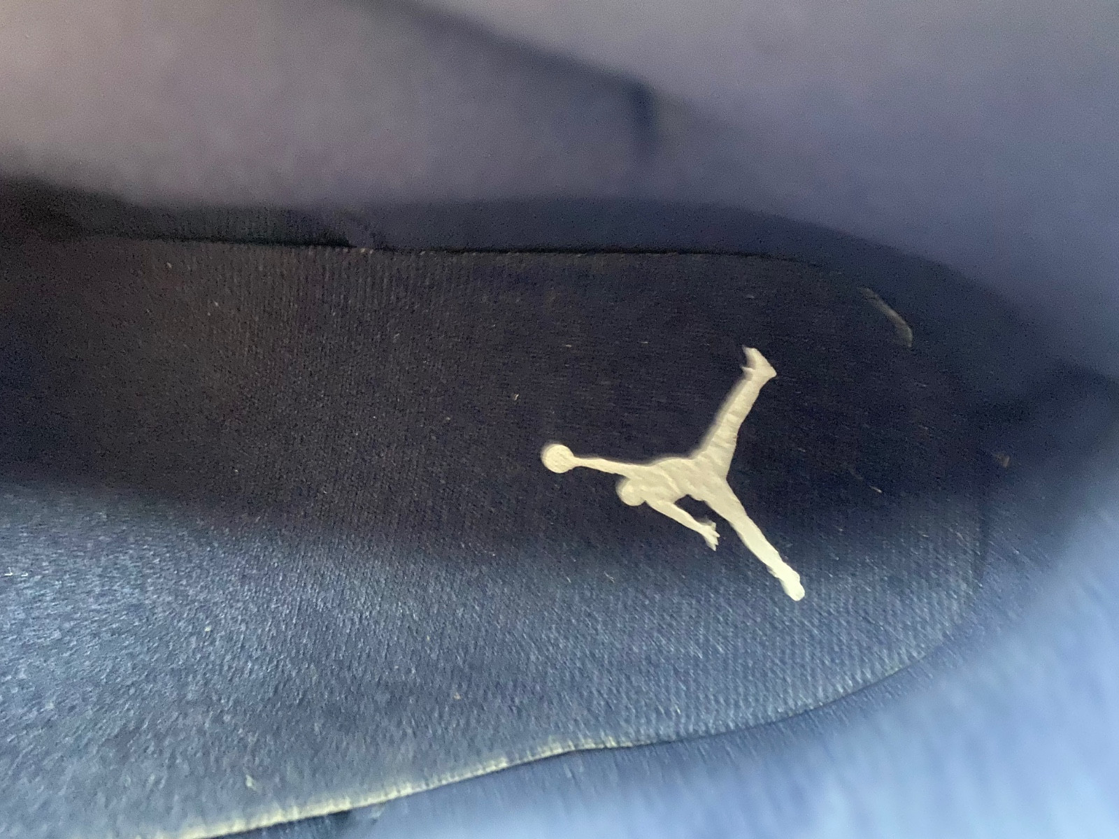 air jordan 11 midnight navy metallic silver white ar0715-441