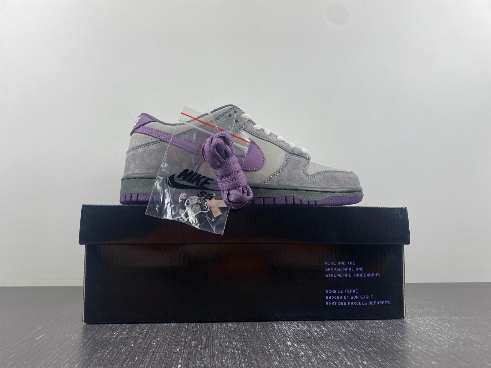 dunk sb low purple pigeon 304292-051