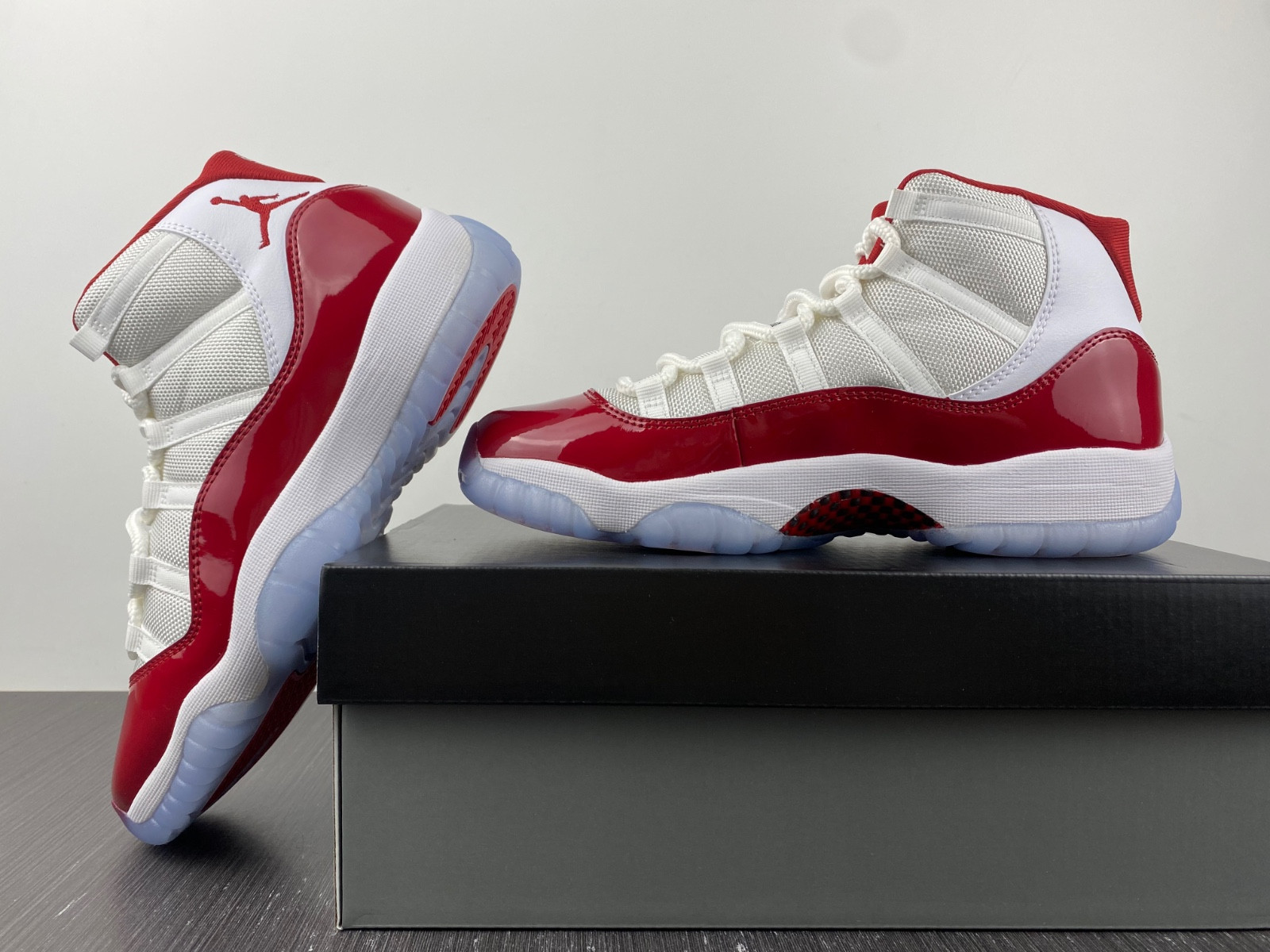 jordan 11 retro cherry (2022) - ct8012-116