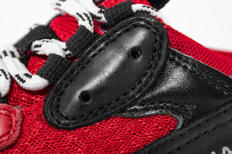 Ba*len*cia*ga triple s red/ black