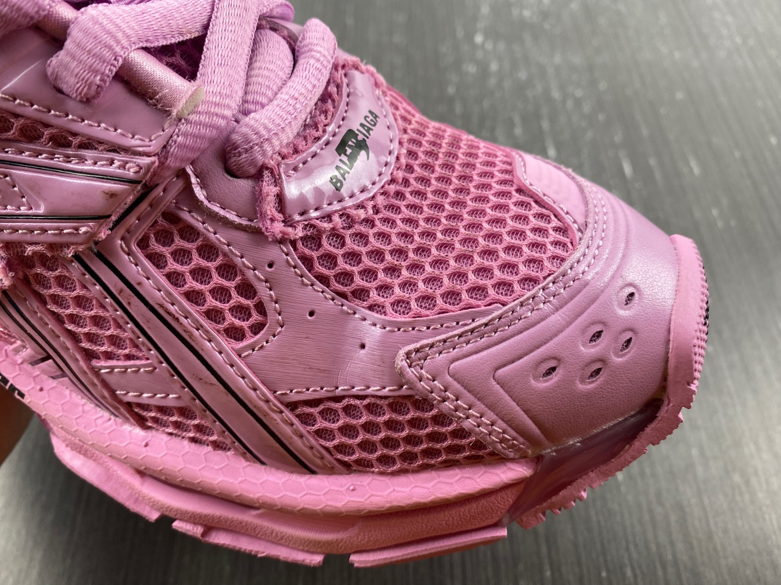 Ba*len*cia*ga runner sneaker