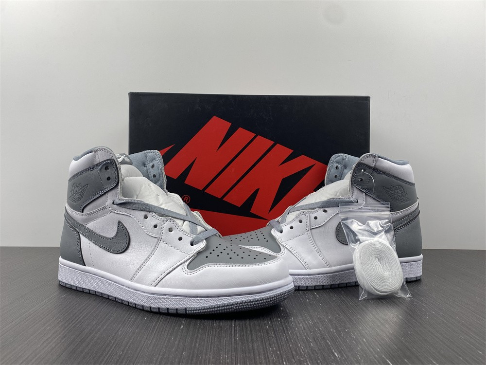 air jordan 1 high og "stealth" 555088-037