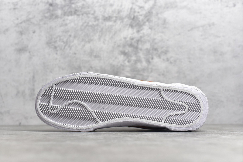 nike blazer low sacai white magma orange - dd1877-100