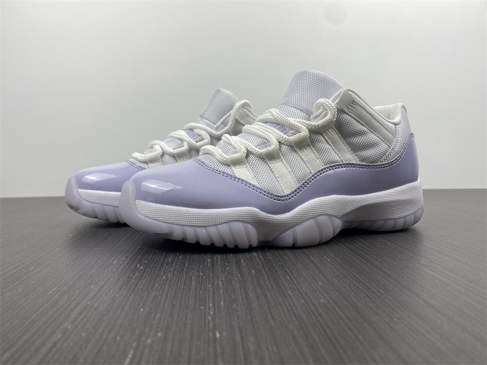 air jordan 11 low “pure violet” ah7860-101