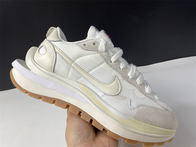 sacai x nike vaporwaffle 3.0 dd1875-100