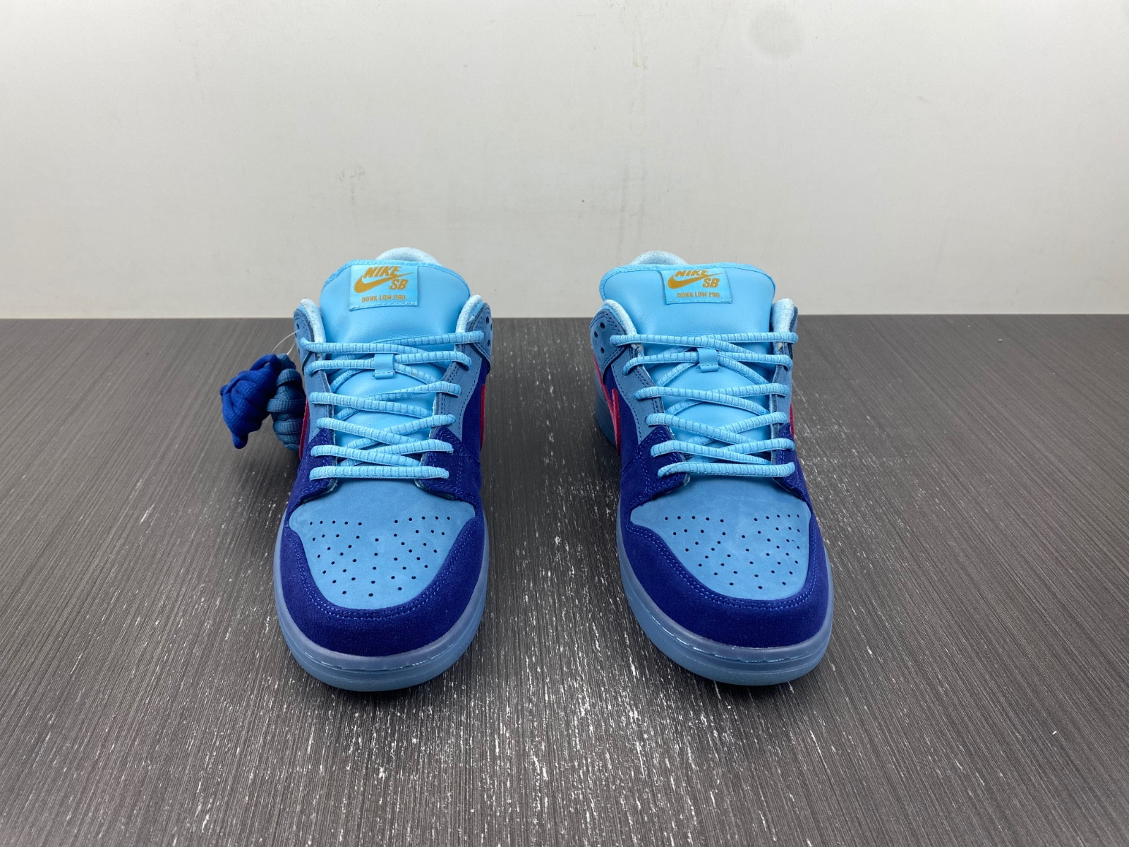 nike sb dunk low run the jewels - do9404-400