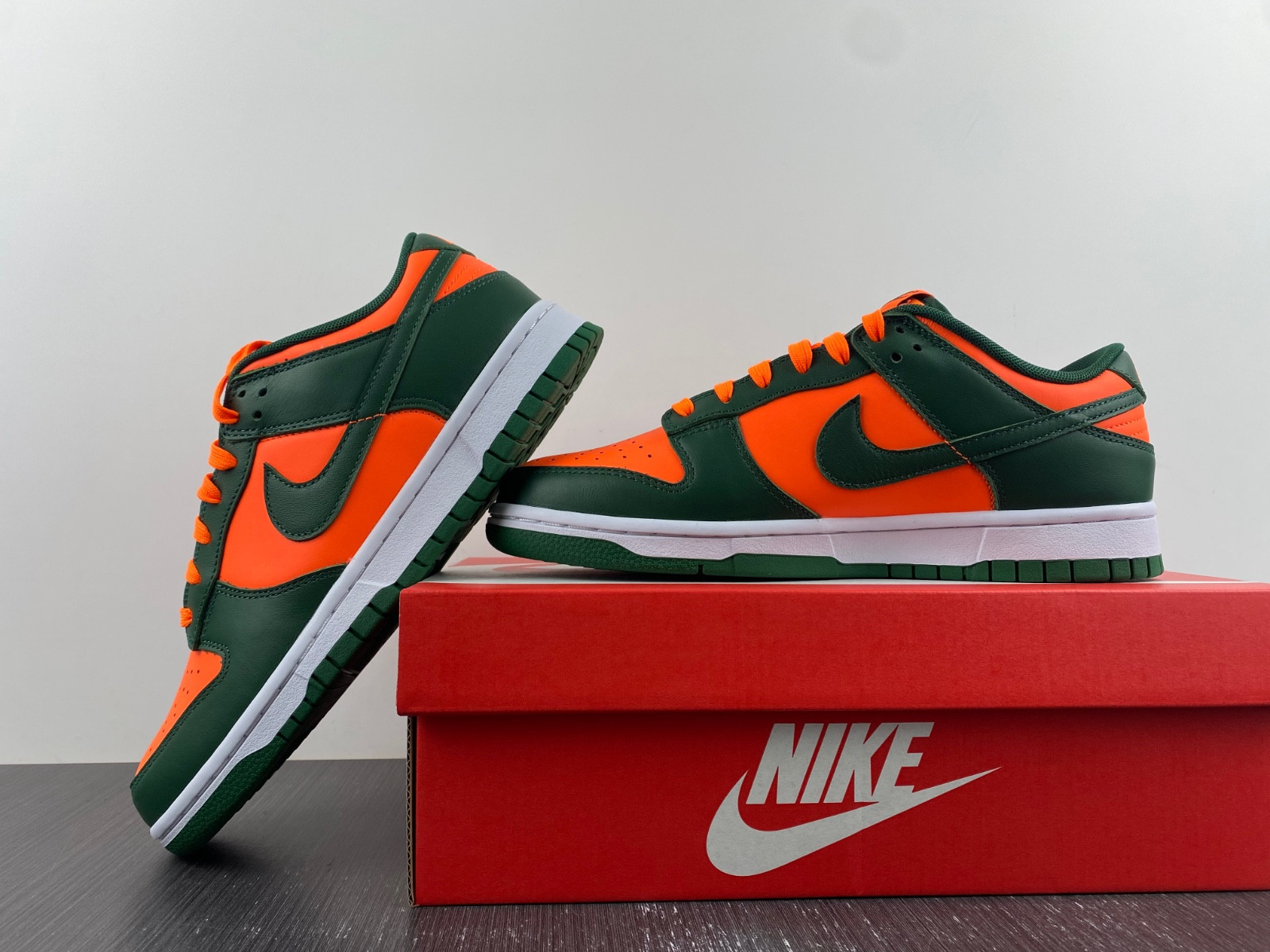 nike dunk low retro miami hurricanes - dd1391-300