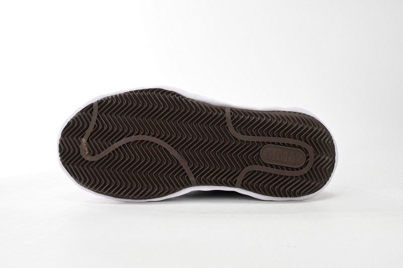 mmy sneaker 0044