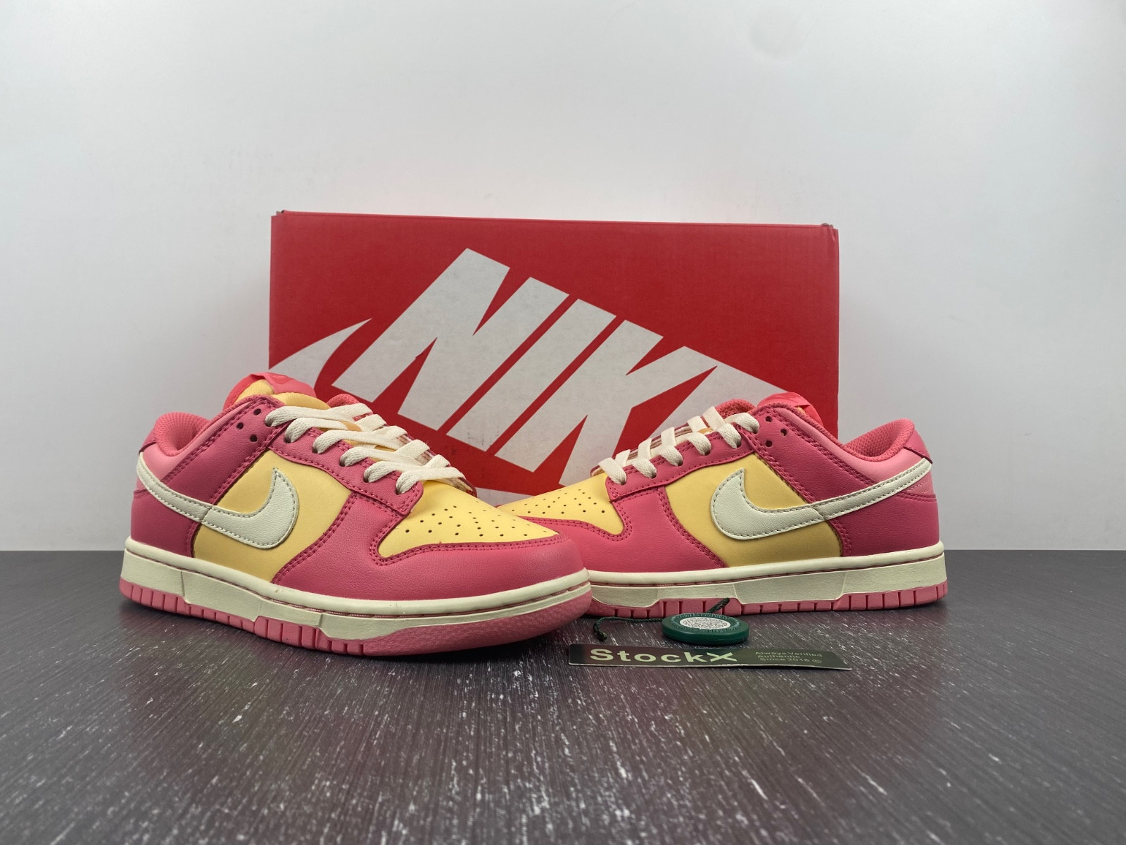 nike dunk low strawberry peach cream (gs) - dh9765-200