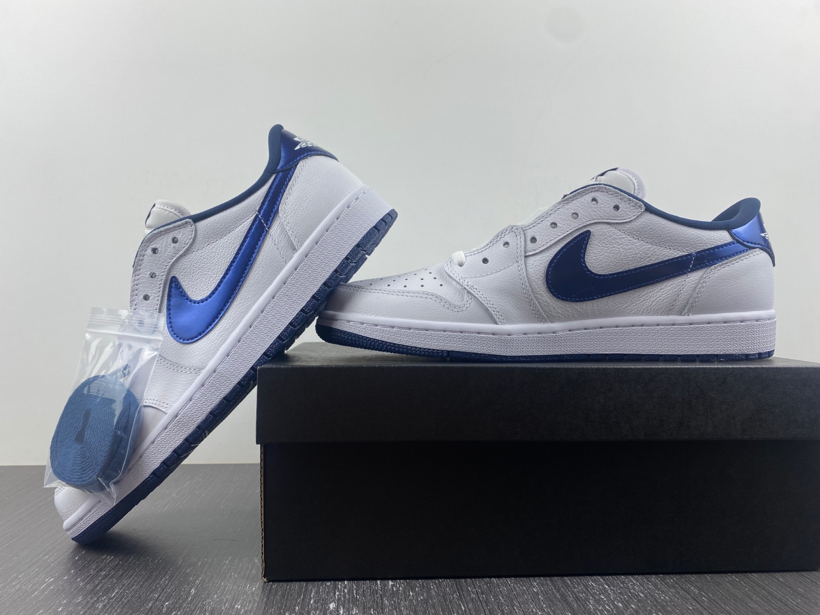 jordan 1 retro low metallic blue - 705329-106