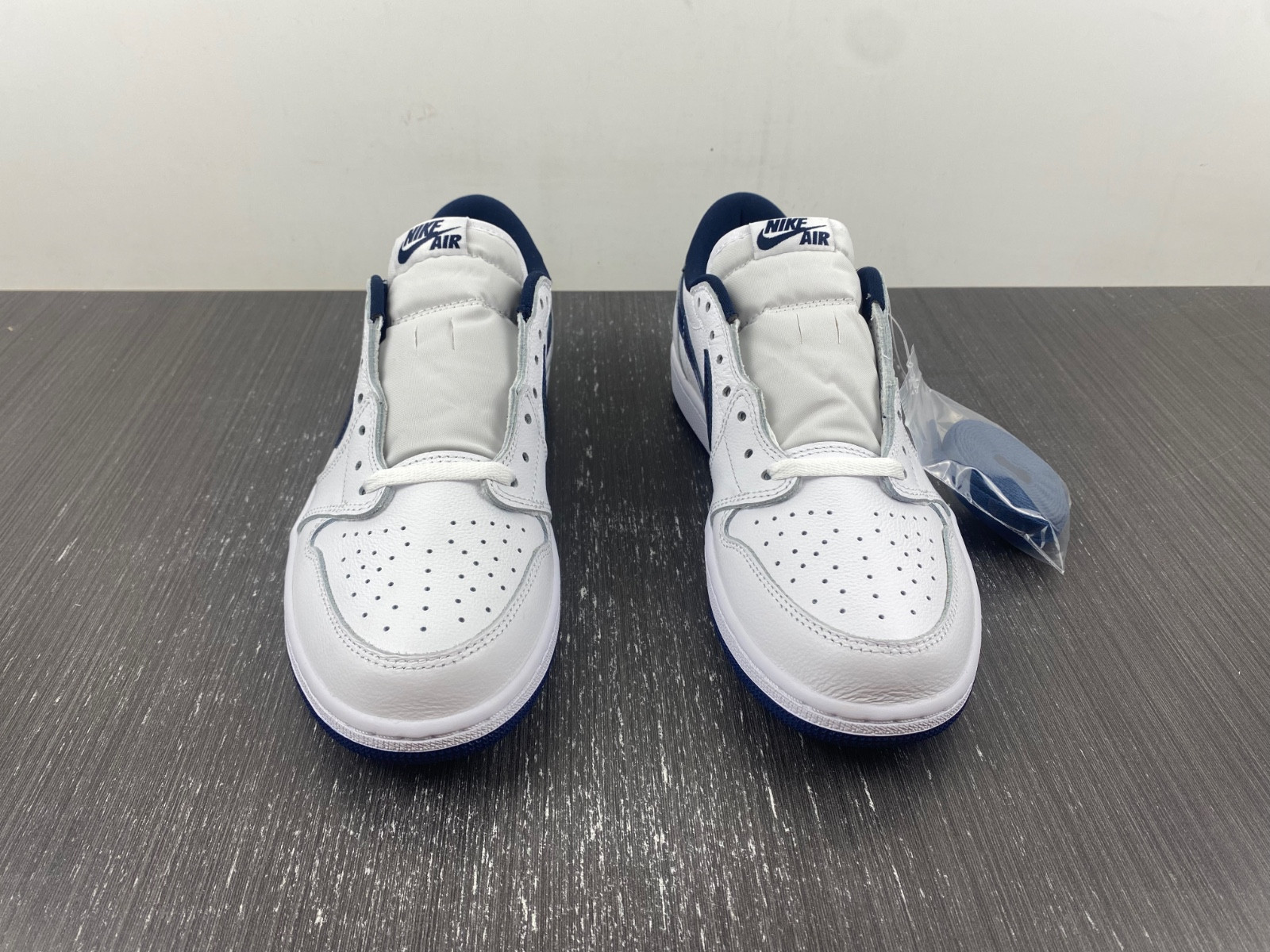 jordan 1 retro low metallic blue - 705329-106