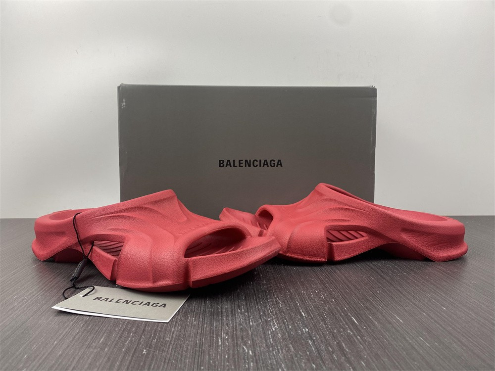 Ba*len*cia*ga mold slide sandal red