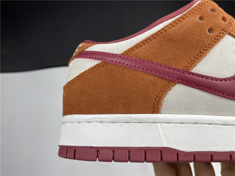 nike sb dunk low pro dark russet cedar - bq6817-202