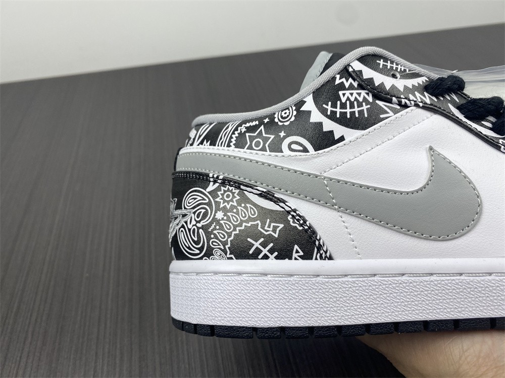 jordan 1 low black white grey - 553558-040