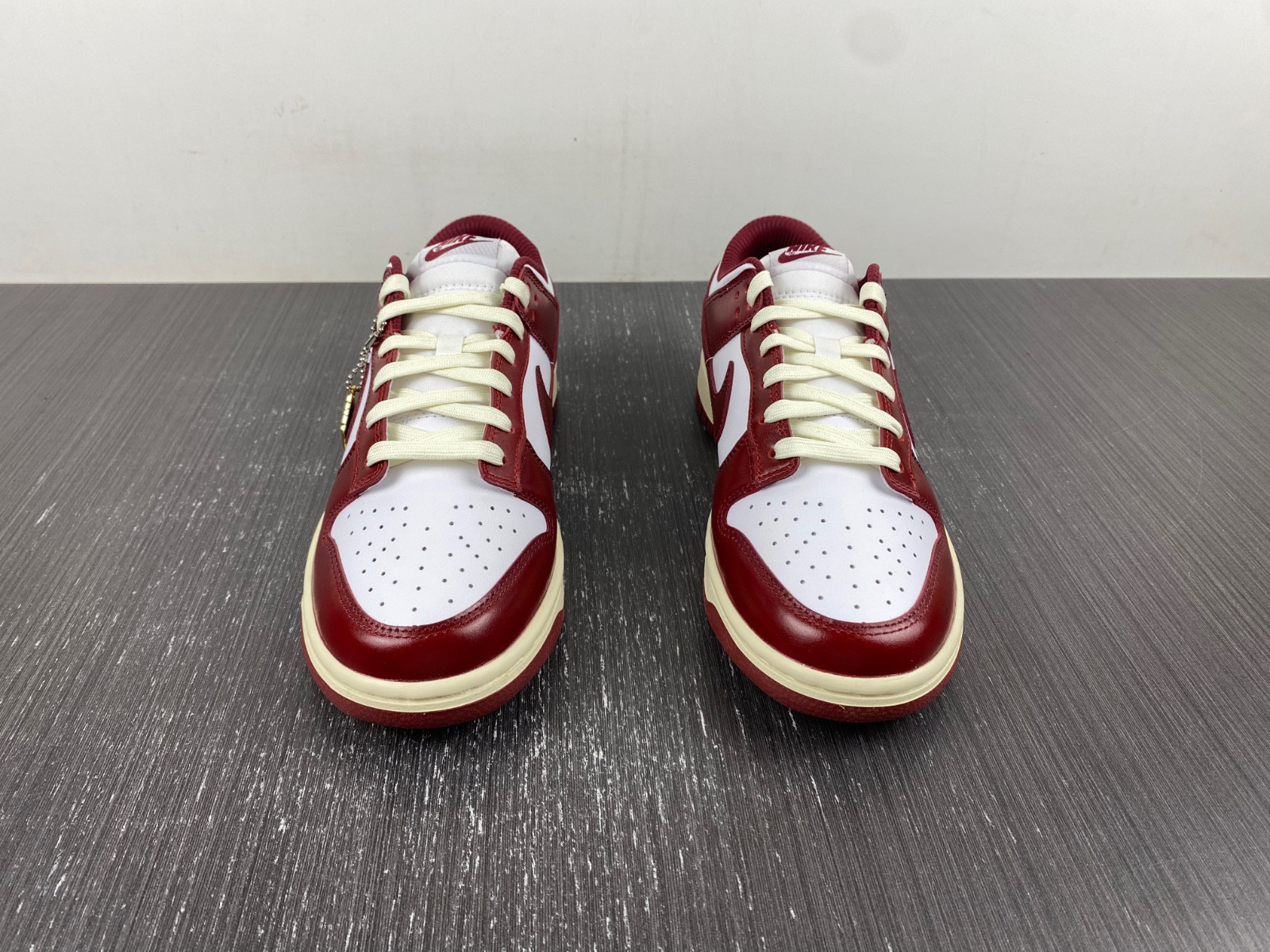 nike dunk low prm vintage team red (women