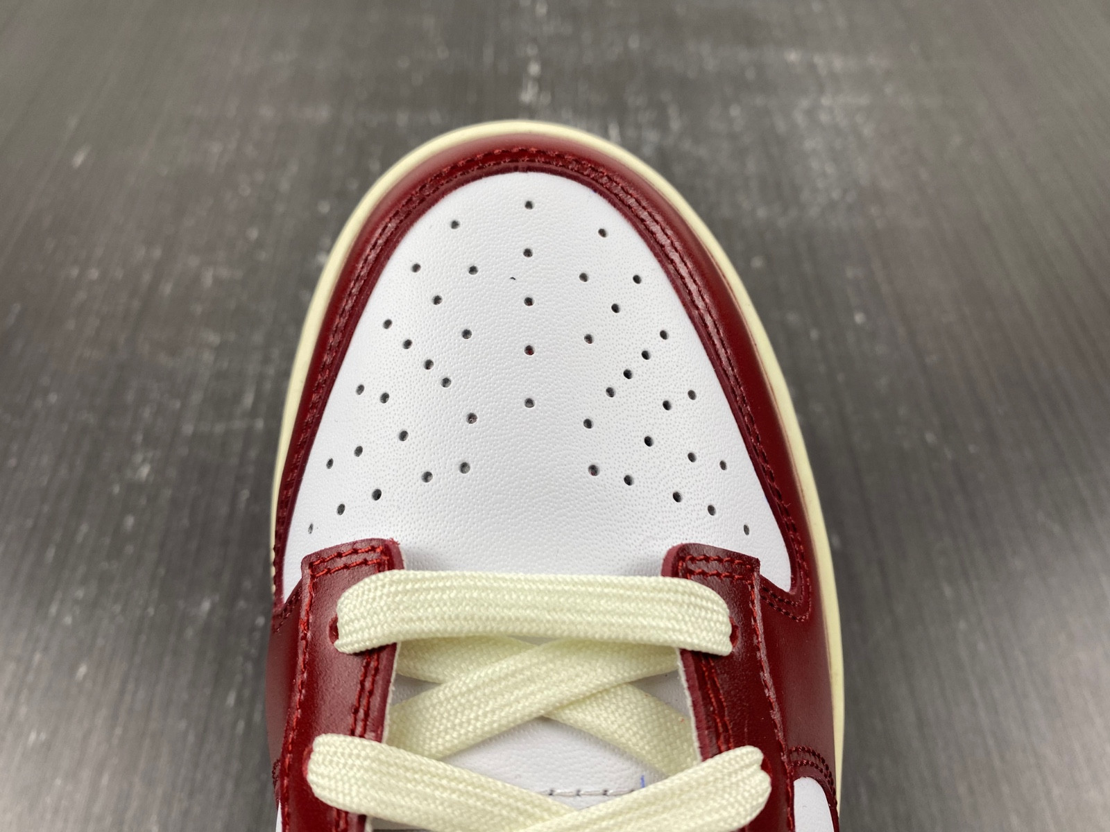 nike dunk low prm vintage team red (women