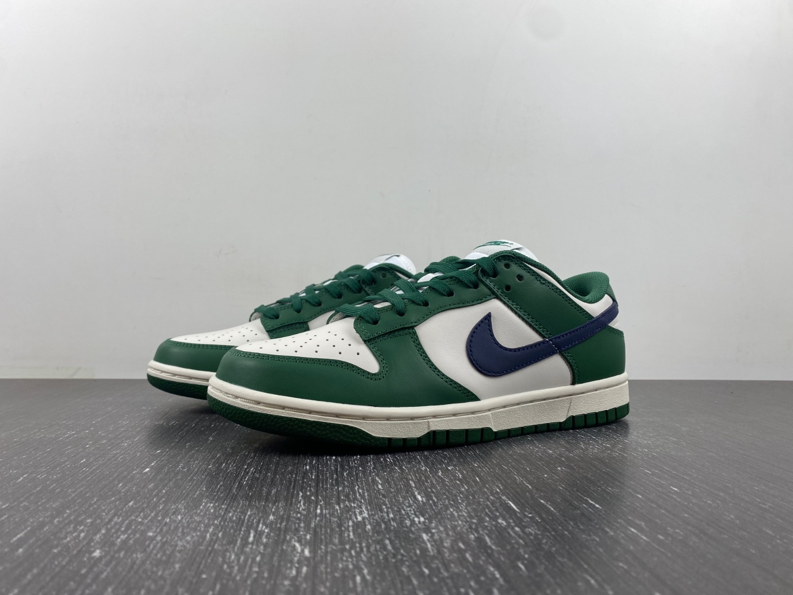 nike dunk low "gorge green/navy" dd1503-300
