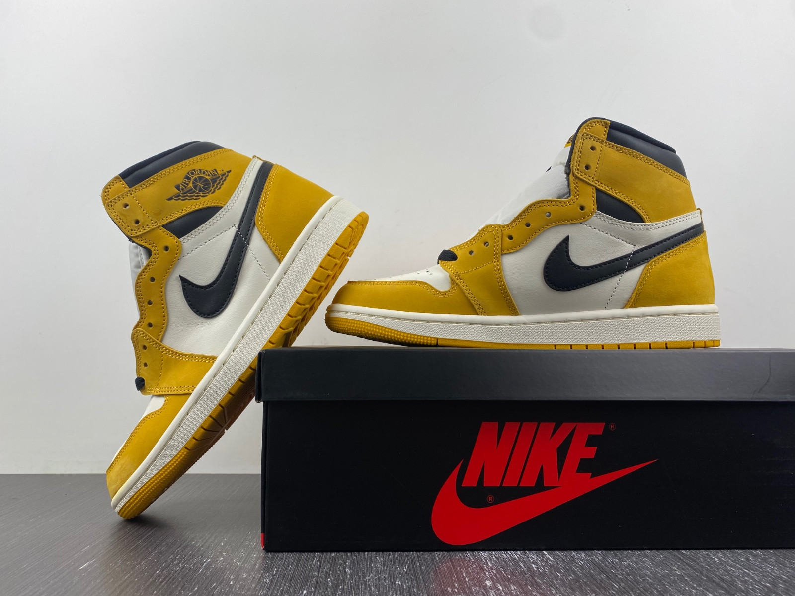 air jordan 1 high og “yellow ochre” dz5485-701