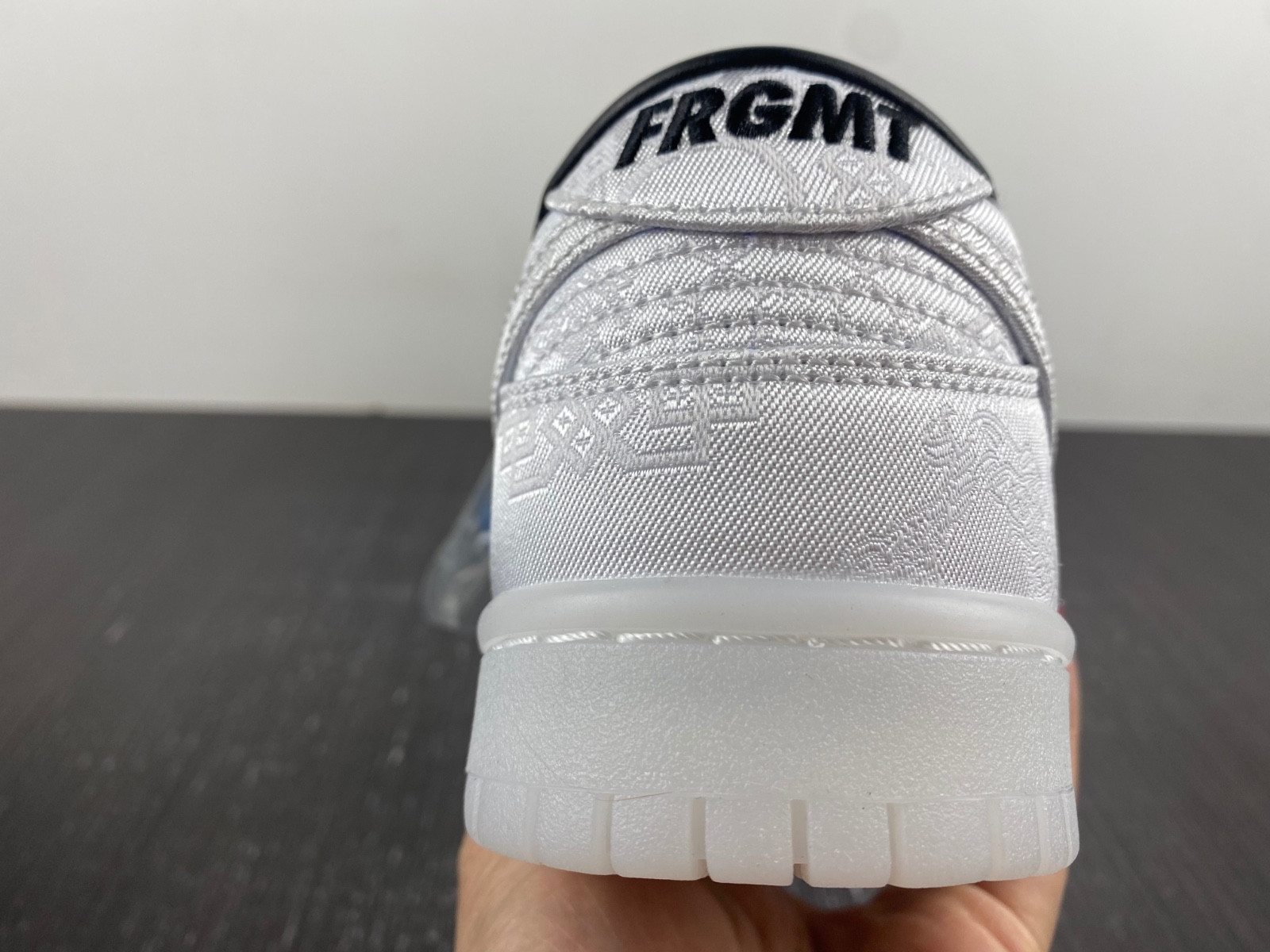 nike dunk low clot x fragment fn0315-110