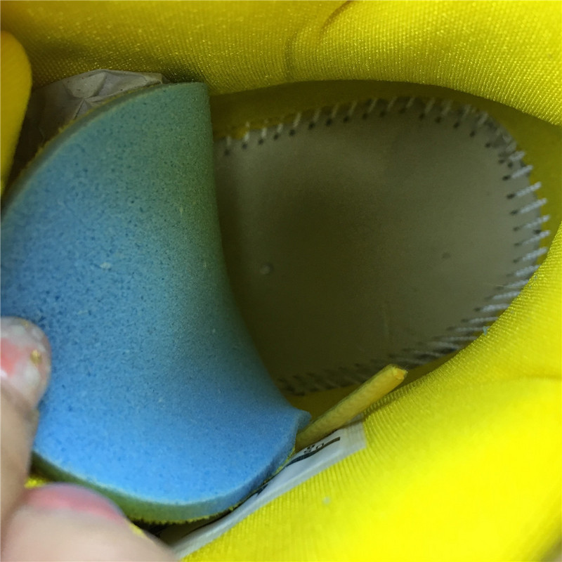 nike kyrie 5 spongbob squarepants ao2919-700