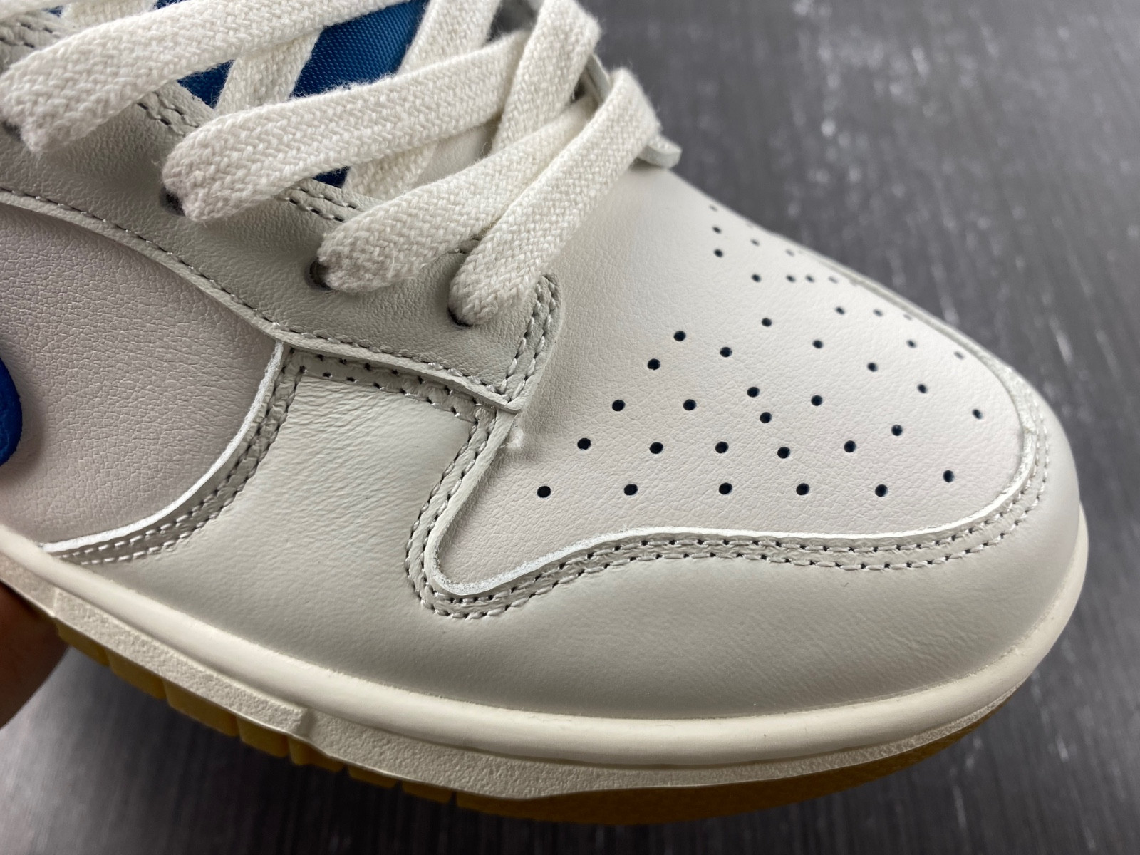 nike dunk low se sail dark marina blue dx3198-133