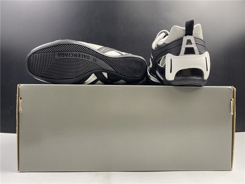 Ba*len*cia*ga track 6.0