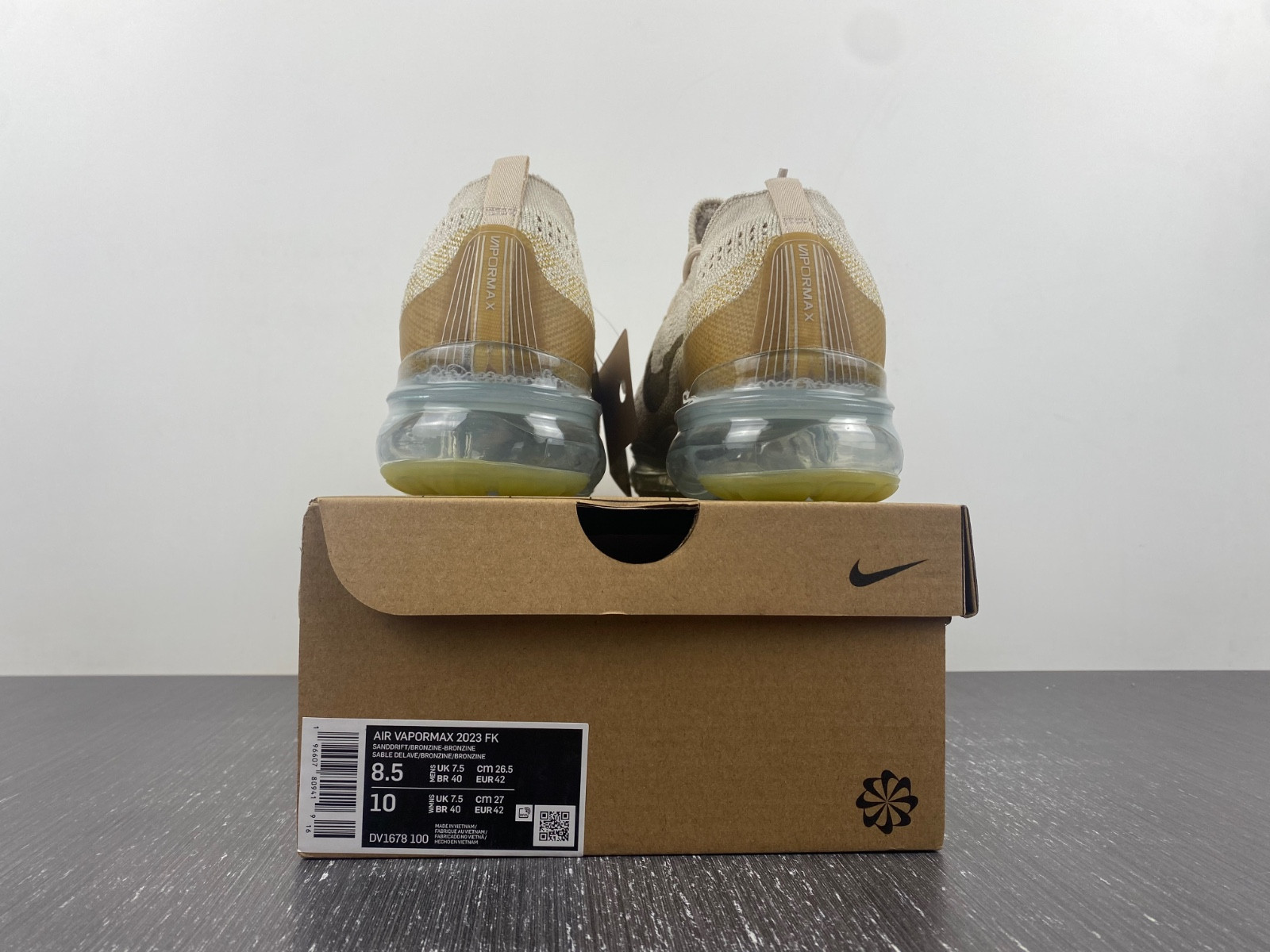 nike vapormax 2023 flyknit tan dv1678-100